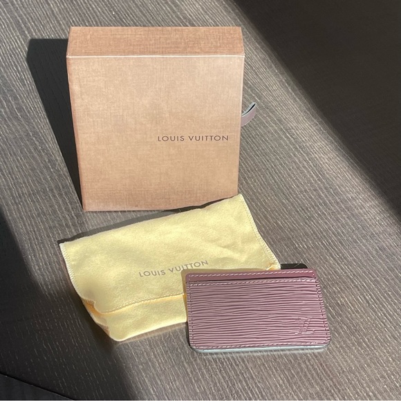 LV “Epi Card Holder” - Picture 2 of 14